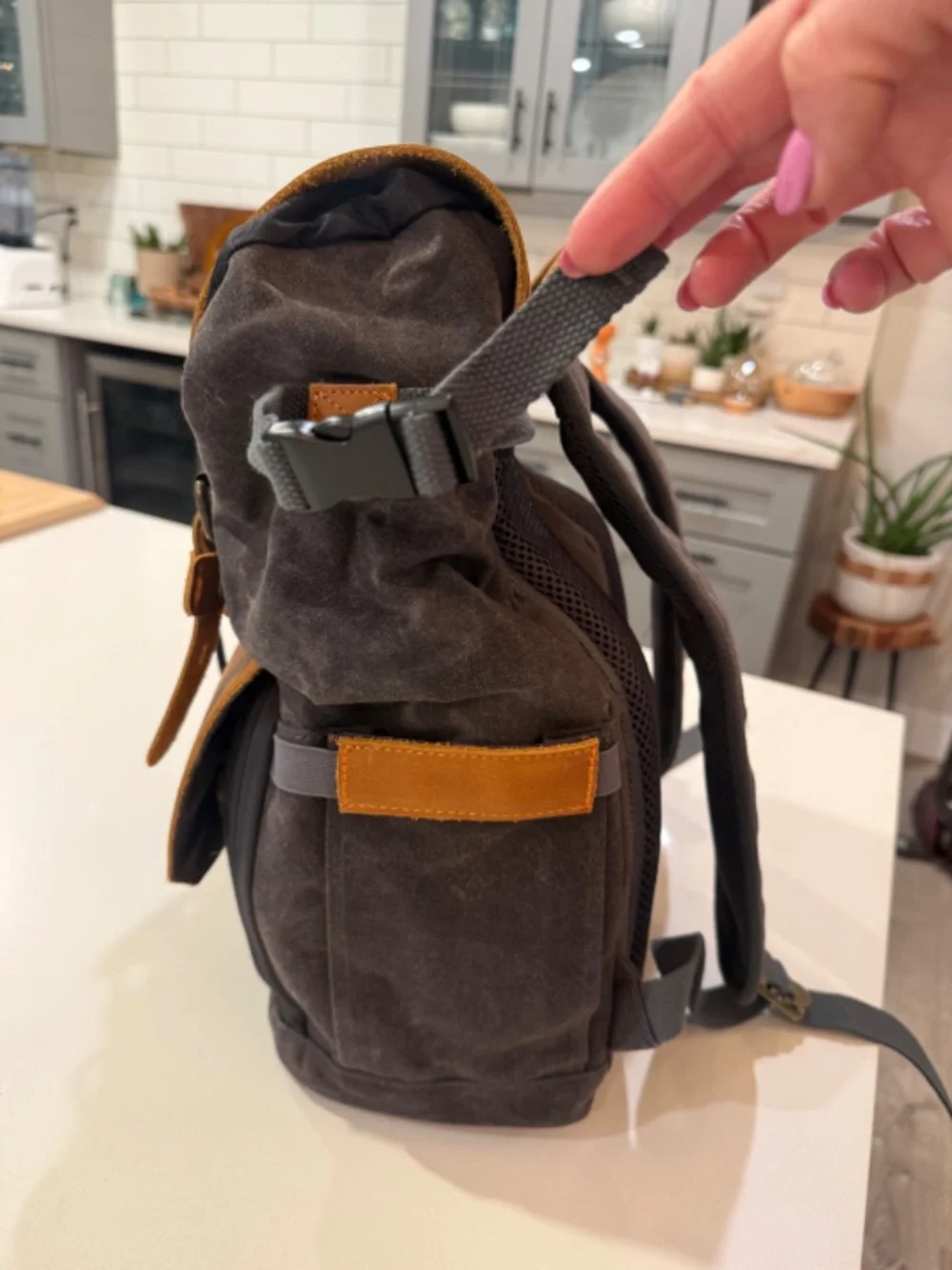 Endurax Waxed Canvas Camera Backpack Leather Trim Vintage Rucksack Black Brown